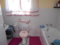 Main Bathroom - 3 square meters of property in Winchester Hills