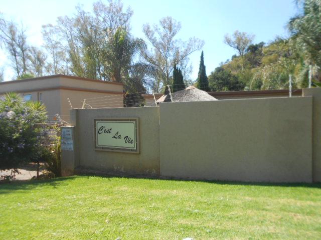 1 Bedroom Apartment for Sale For Sale in Roodekrans - Home Sell - MR088647