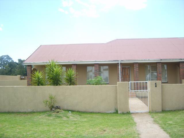 3 Bedroom Sectional Title for Sale For Sale in Germiston - Home Sell - MR088747