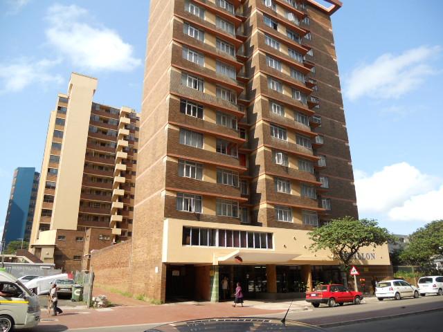 2 Bedroom Apartment for Sale For Sale in Durban Central - Private Sale - MR089103
