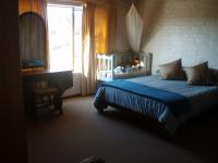 Main Bedroom - 13 square meters of property in Albertinia