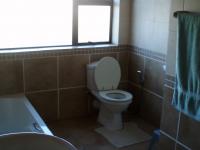 Main Bathroom - 6 square meters of property in Albertinia