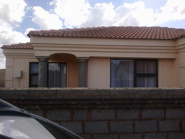 3 Bedroom Cluster for Sale For Sale in Siluma view Home  