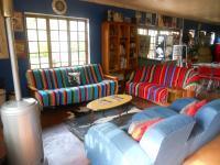 Lounges - 62 square meters of property in Kameelfontein