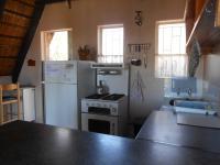 Kitchen - 10 square meters of property in Buffelspoort