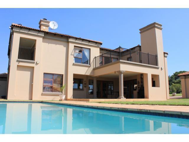4 Bedroom House for Sale For Sale in Mooikloof - Home Sell - MR089819