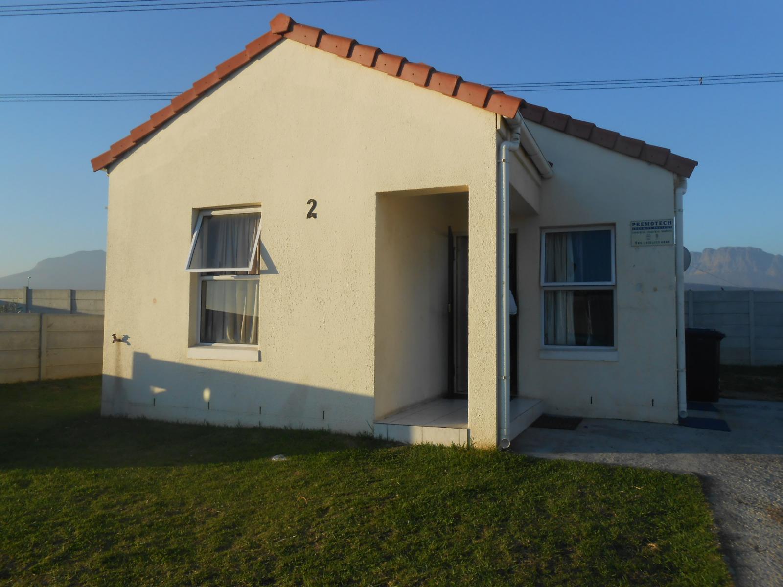 Front View of property in Strand