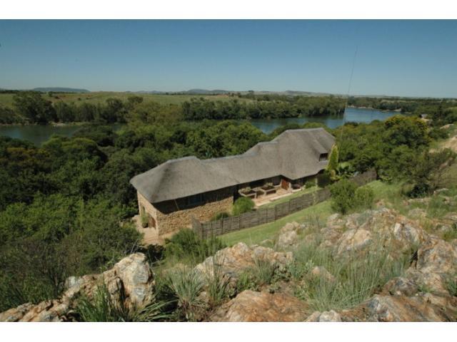 4 Bedroom House for Sale For Sale in Vaal Oewer - Home Sell - MR090405