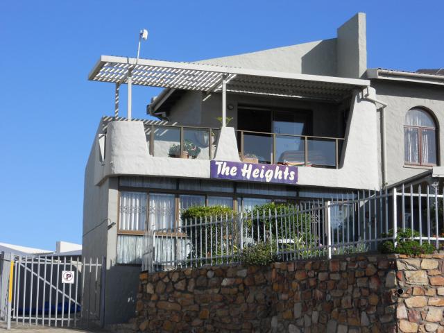 3 Bedroom Simplex for Sale For Sale in Mossel Bay - Home Sell - MR090598