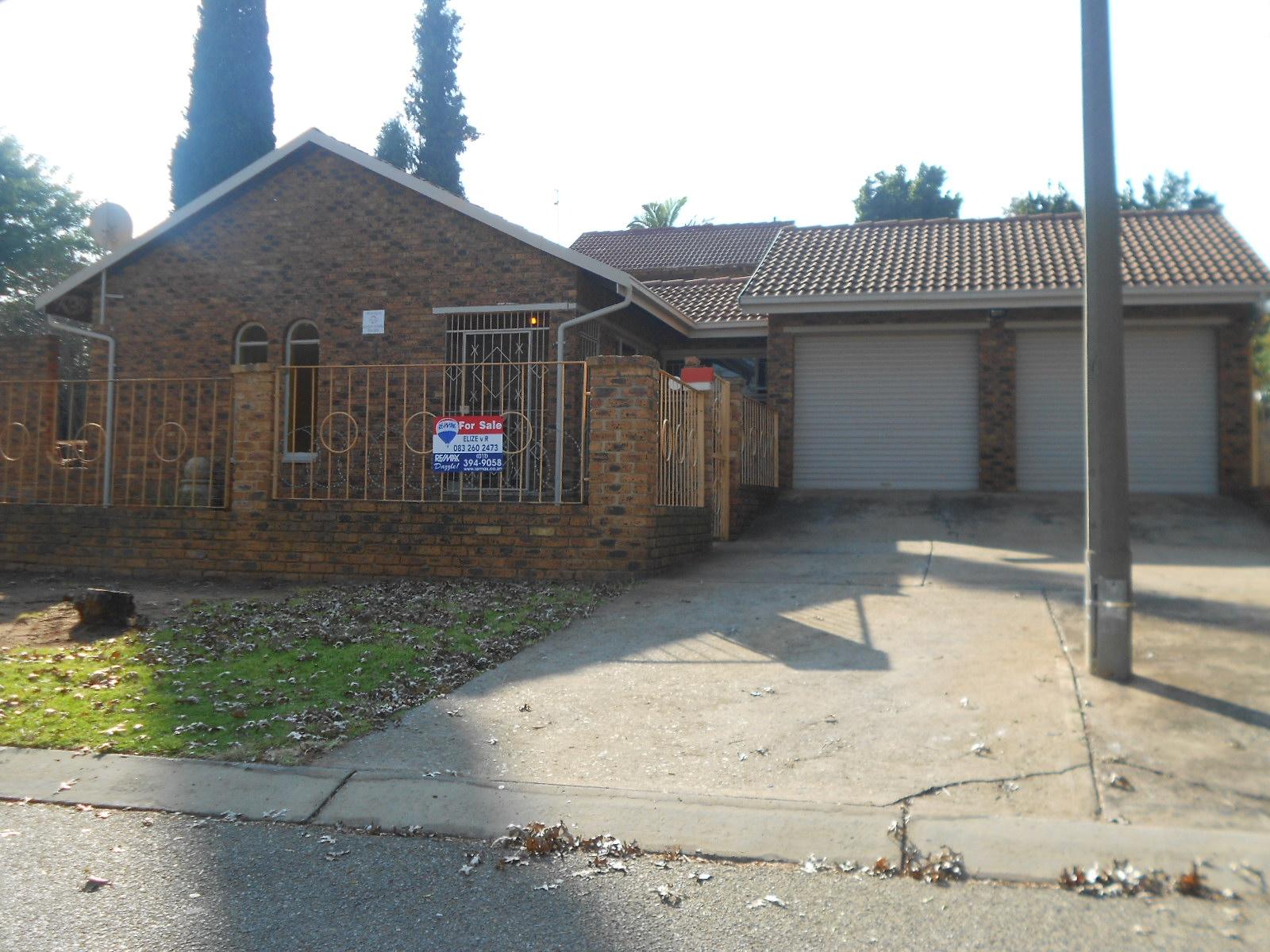 Front View of property in Birch Acres