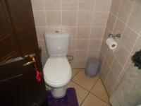 Bathroom 1 - 17 square meters of property in Tiegerpoort