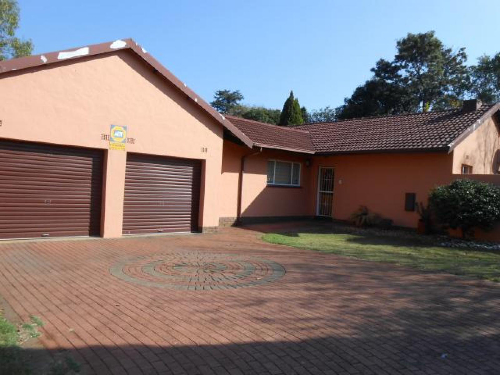 Front View of property in Randpark