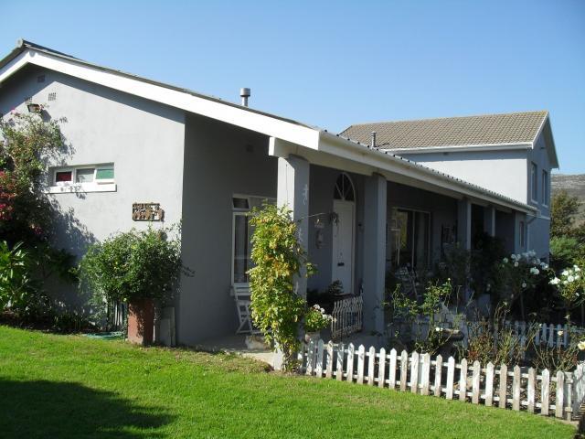 Smallholding for Sale For Sale in Grabouw - Home Sell - MR090766