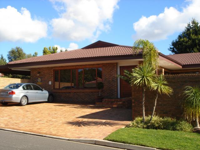 3 Bedroom House for Sale For Sale in Bellville - Home Sell - MR090965