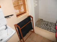 Bathroom 2 - 5 square meters of property in Gordons Bay