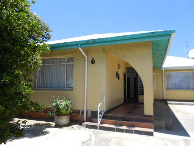 3 Bedroom House for Sale For Sale in Kenilworth - JHB - Home Sell - MR091057