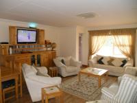 Lounges - 45 square meters of property in Groot Brakrivier