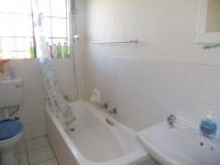 Main Bathroom - 3 square meters of property in Rynfield