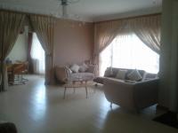 Lounges of property in Lenasia