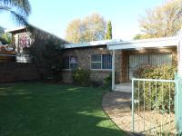 3 Bedroom 2 Bathroom Duet for Sale for sale in Waterkloof Glen