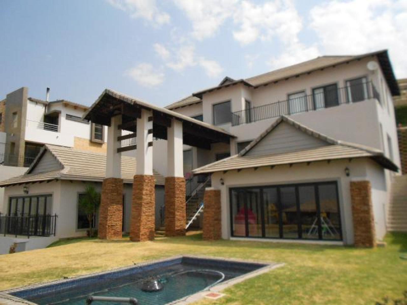 Front View of property in Featherbrooke Estate