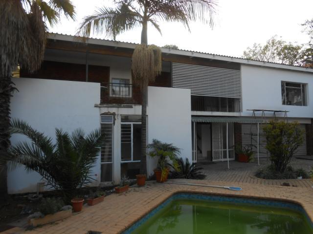 4 Bedroom House for Sale For Sale in Waterkloof Ridge - Home Sell - MR091367