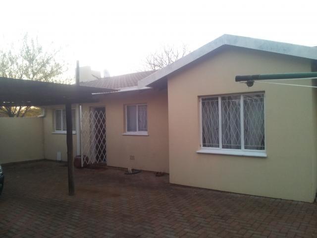 3 Bedroom House to Rent in Boksburg - Property to rent - MR091871