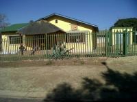 Front View of property in Rensburg