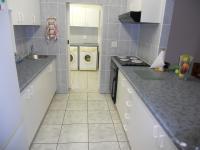 Kitchen - 18 square meters of property in Umtentweni