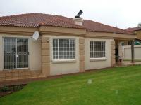 3 Bedroom 2 Bathroom Cluster for Sale for sale in Moreletapark