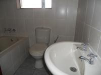 Bathroom 2 - 3 square meters of property in Meyerton