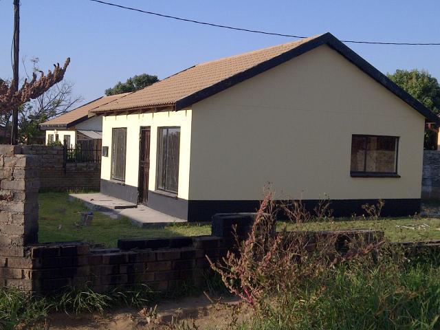 2 Bedroom House for Sale For Sale in Lethlabile - Home Sell - MR092287
