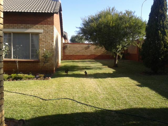 2 Bedroom Simplex for Sale For Sale in Middelburg - MP - Home Sell - MR092288