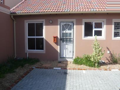 3 Bedroom Duplex for Sale For Sale in Muizenberg   - Private Sale - MR09241