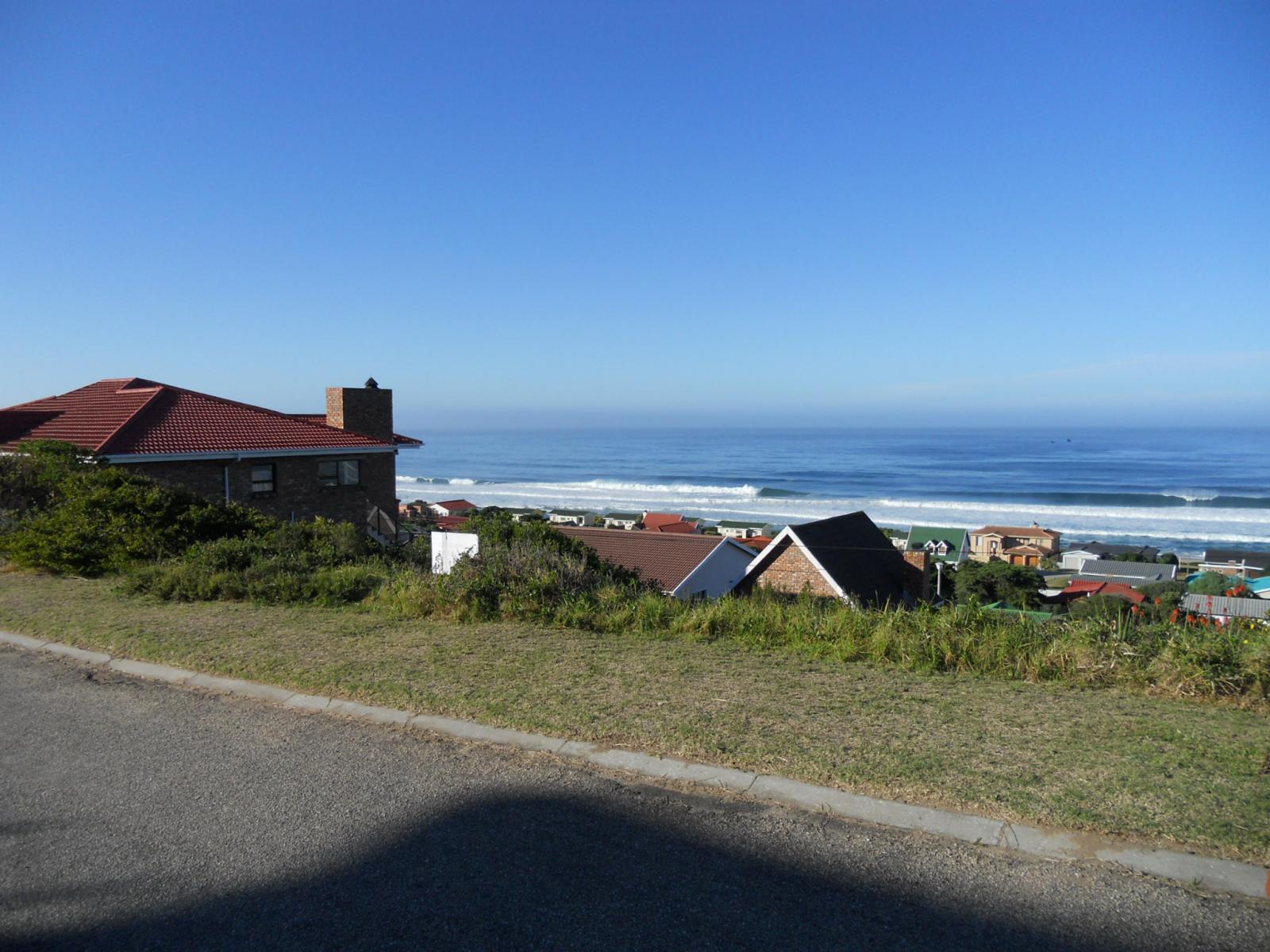 Front View of property in Glentana