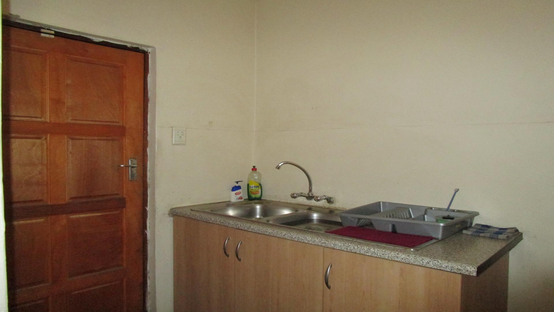 Scullery - 5 square meters of property in Emalahleni (Witbank) 