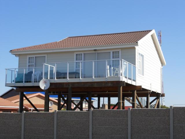 2 Bedroom House for Sale For Sale in Mossel Bay - Private Sale - MR092673