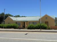 Front View of property in Uniondale