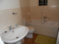 Bathroom 1 - 3 square meters of property in Greenstone Hill