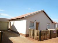 3 Bedroom 2 Bathroom Simplex for Sale for sale in The Orchards