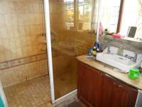 Main Bathroom - 7 square meters of property in Knysna