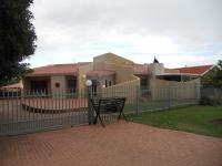 Front View of property in Hartenbos