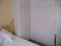 Bed Room 1 - 13 square meters of property in Hartenbos