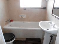 Main Bathroom - 6 square meters of property in Noordwyk
