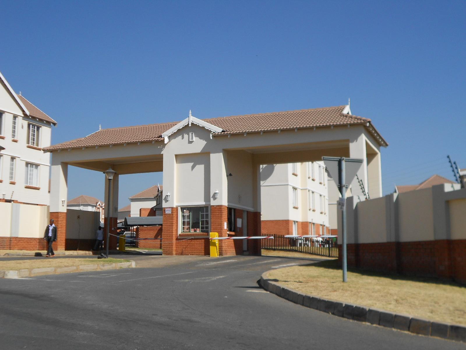 Front View of property in Kempton Park