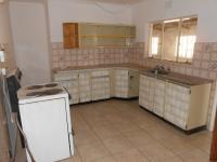 Kitchen - 17 square meters of property in Bashewa