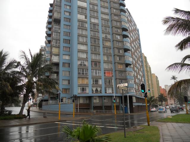 Apartment for Sale For Sale in Durban Central - Private Sale - MR093390