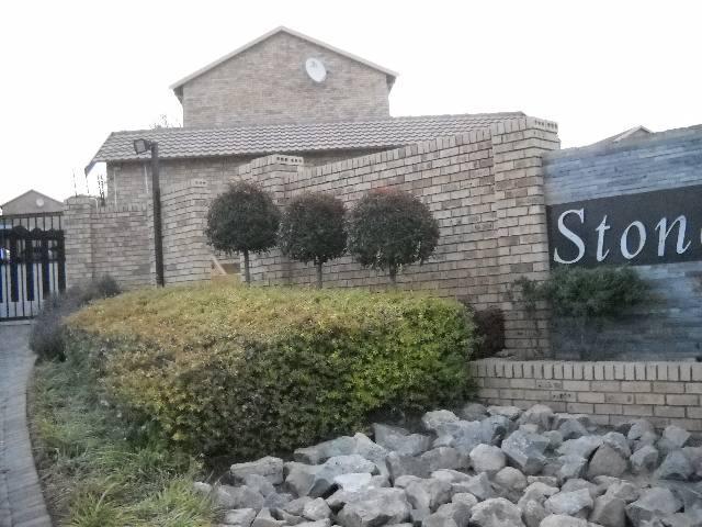 2 Bedroom Apartment for Sale For Sale in Northgate (JHB) - Home Sell - MR093406
