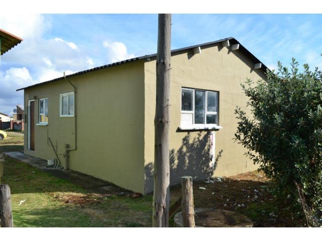 2 Bedroom House for Sale For Sale in Motherwell - Private Sale - MR093593