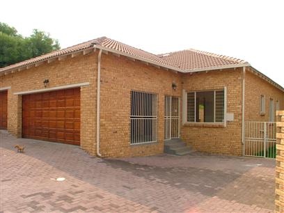 3 Bedroom Cluster to Rent in Cresta - Property to rent - MR09372